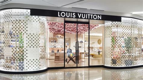 lv klcc|klcc stores kuala lumpur.